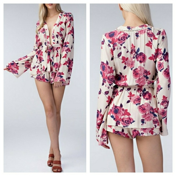 Cream & Pink deep plunge floral romper - Picture 3 of 4